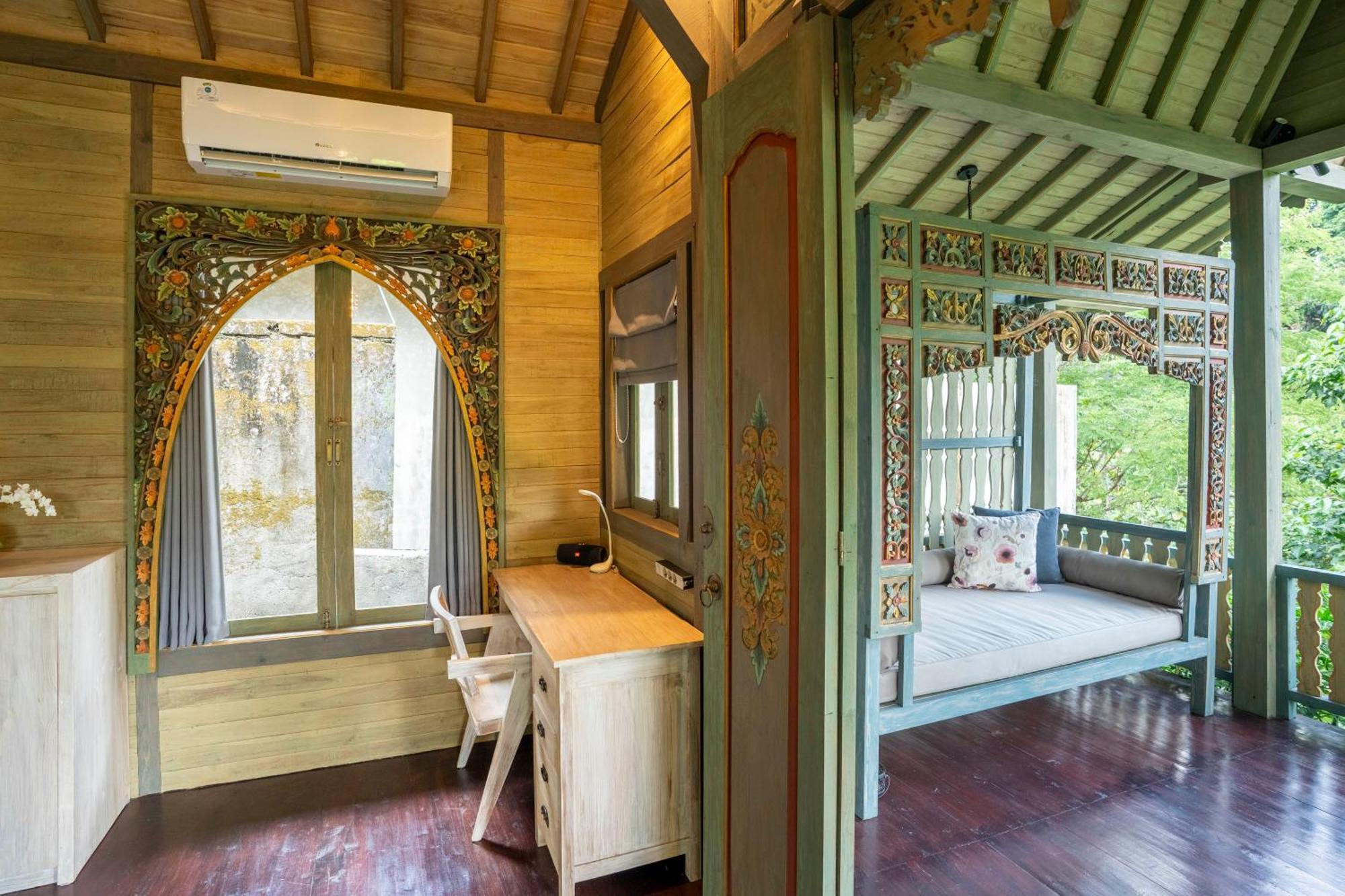Tresna Bali Luxury *