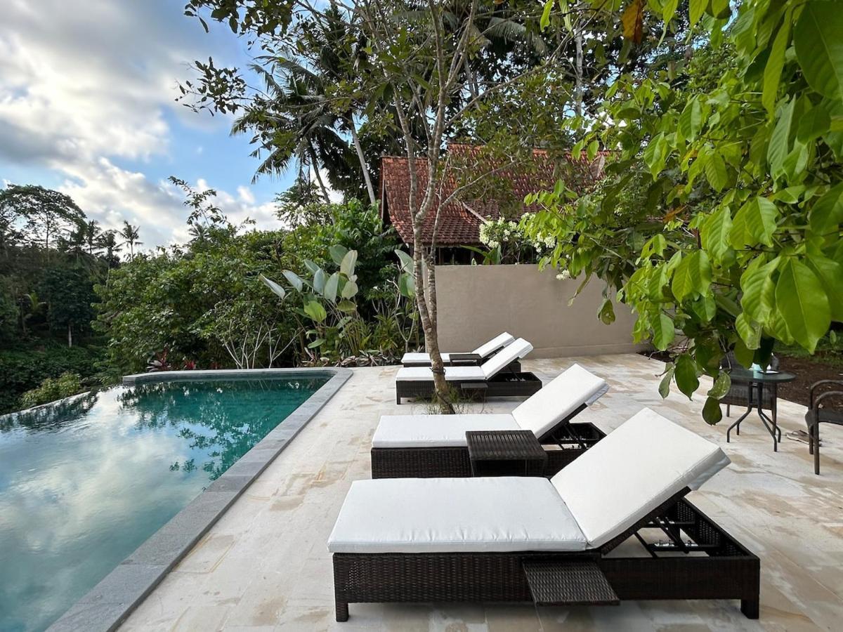 Tresna Bali Luxury Villa